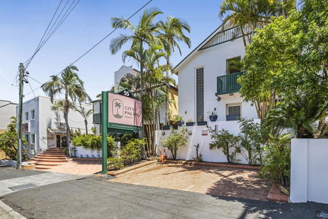 City Palms Brisbane - New South Wales Tourism  0