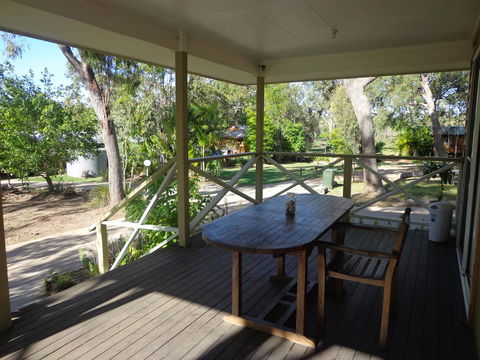 1770 Southern Cross Travellers Retreat - New South Wales Tourism  11
