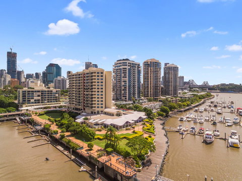 Dockside Brisbane - New South Wales Tourism  1