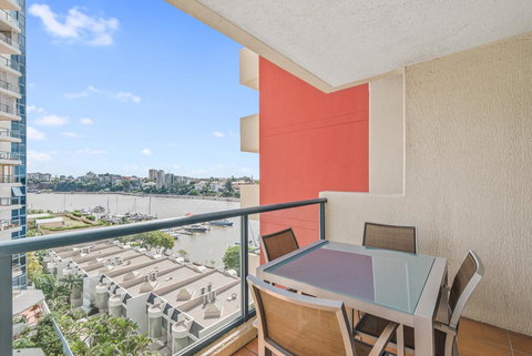 Dockside Brisbane - New South Wales Tourism  21