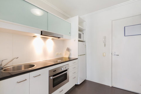Allegro Apartments - New South Wales Tourism  17
