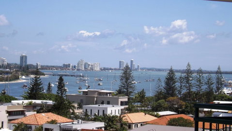 The Meriton Apartments On Main Beach - New South Wales Tourism  28