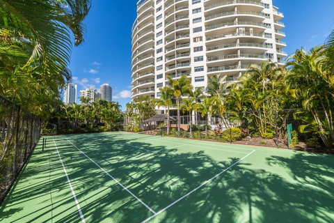 The Meriton Apartments On Main Beach - New South Wales Tourism  34