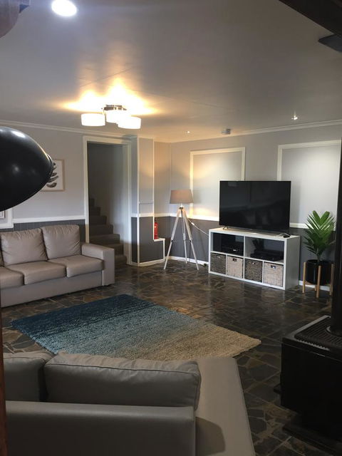 Malanda Manor Guesthouse - New South Wales Tourism  20