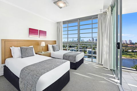 ULTIQA Freshwater Point Resort - New South Wales Tourism  14