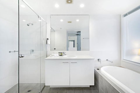 ULTIQA Freshwater Point Resort - New South Wales Tourism  36