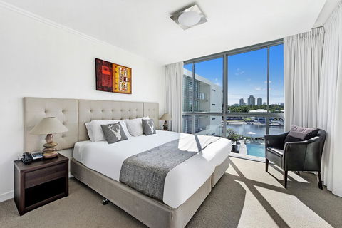 ULTIQA Freshwater Point Resort - New South Wales Tourism  7