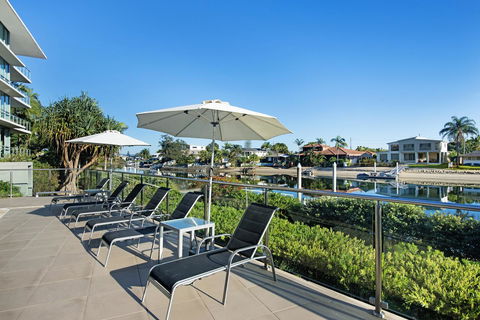 ULTIQA Freshwater Point Resort - New South Wales Tourism  41