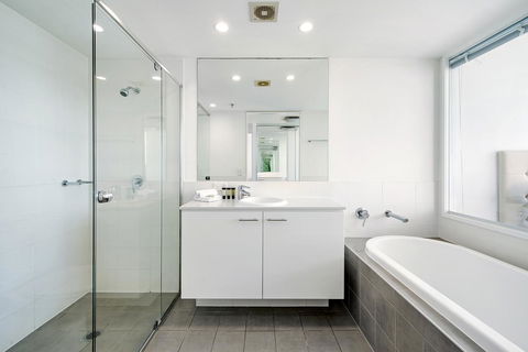 ULTIQA Freshwater Point Resort - New South Wales Tourism  4