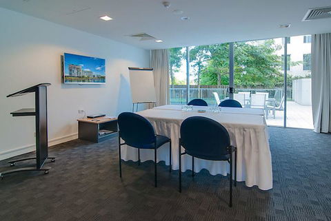 ULTIQA Freshwater Point Resort - New South Wales Tourism  2