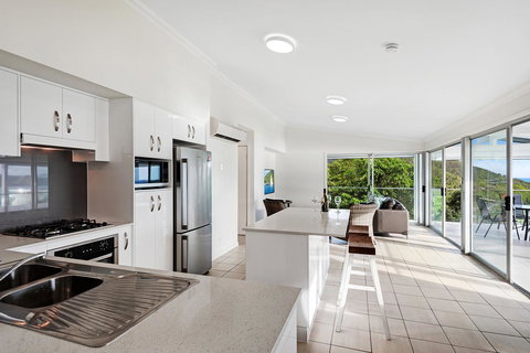 Oasis Apartments On Hamilton Island By HIHA - New South Wales Tourism  38