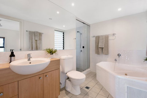 Oasis Apartments On Hamilton Island By HIHA - New South Wales Tourism  16