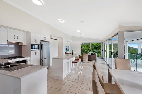 Oasis Apartments On Hamilton Island By HIHA - New South Wales Tourism  40