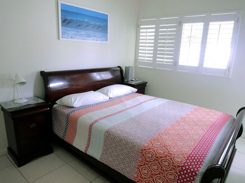 Cylinder Beach Mooloomba Unit 3 - New South Wales Tourism  7