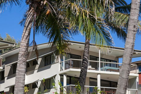 Cylinder Beach Mooloomba Unit 3 - New South Wales Tourism  14