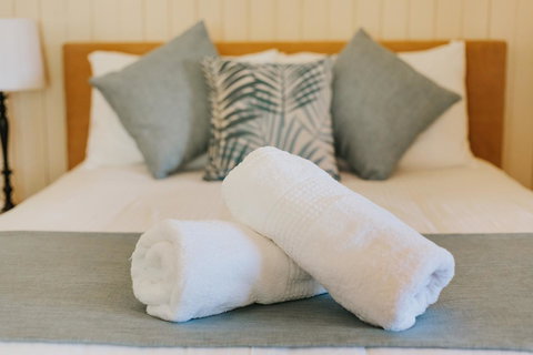 Apple Blossom Cottages - New South Wales Tourism  12