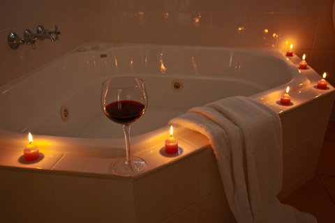 Apple Blossom Cottages - New South Wales Tourism  13