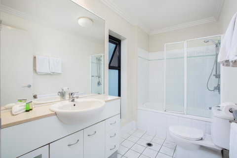Republic Apartments Brisbane City - New South Wales Tourism  16