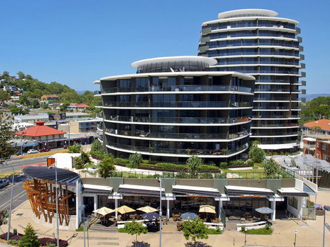 Ambience On Burleigh Beach - New South Wales Tourism  6