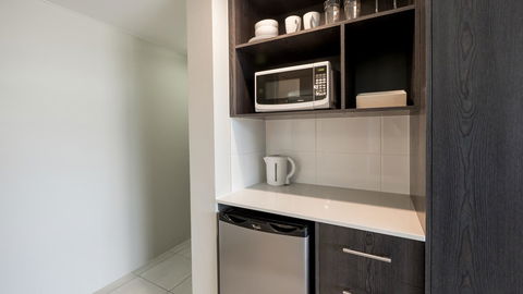 Sunshine Tower Hotel - New South Wales Tourism  8