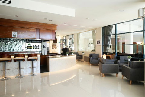 Hotel Diana - New South Wales Tourism  4