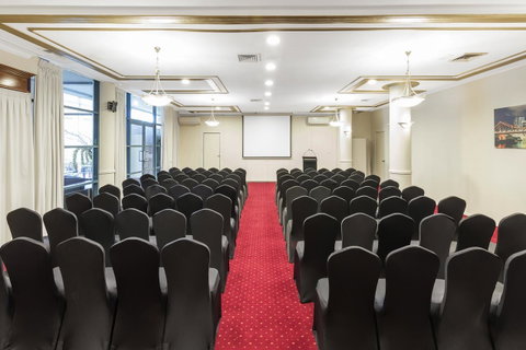 Hotel Diana - New South Wales Tourism  13