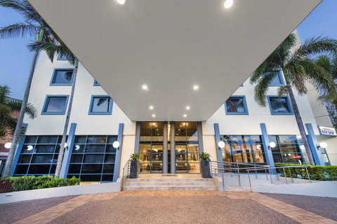 Hotel Diana - New South Wales Tourism  1