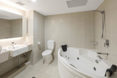 Hotel Diana - New South Wales Tourism  24