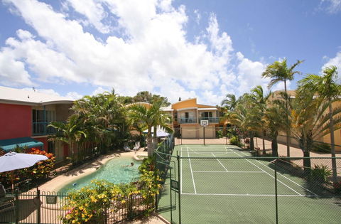 Coolum Beach Getaway Resort - New South Wales Tourism  16