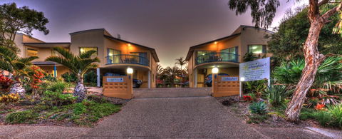 Coolum Beach Getaway Resort - New South Wales Tourism  0
