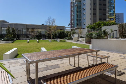 Oxygen Apartments - New South Wales Tourism  18