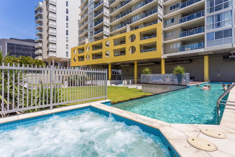 Oxygen Apartments - New South Wales Tourism  8