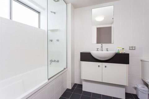 Oxygen Apartments - New South Wales Tourism  12