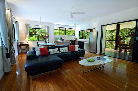 Misty Mountains Rainforest Retreat - New South Wales Tourism  16