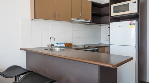 Broadbeach Savannah Resort - New South Wales Tourism  26