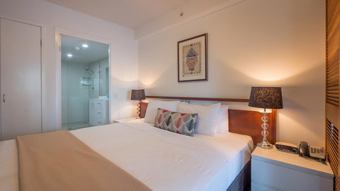 Broadbeach Savannah Resort - New South Wales Tourism  29