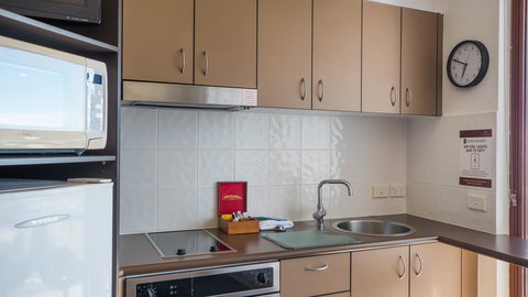 Broadbeach Savannah Resort - New South Wales Tourism  41