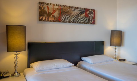 Broadbeach Savannah Resort - New South Wales Tourism  40