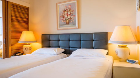 Broadbeach Savannah Resort - New South Wales Tourism  44