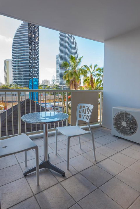 Broadbeach Savannah Resort - New South Wales Tourism  27