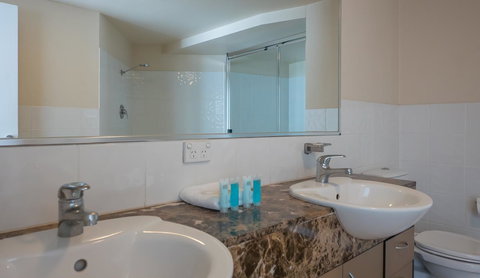 Broadbeach Savannah Resort - New South Wales Tourism  15