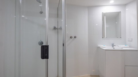 Broadbeach Savannah Resort - New South Wales Tourism  8