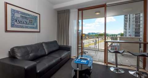 Broadbeach Savannah Resort - New South Wales Tourism  37