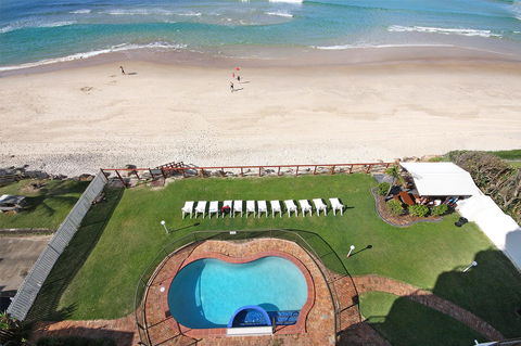 Spindrift On The Beach - Absolute Beachfront - New South Wales Tourism  9