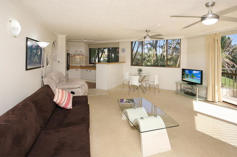 Spindrift On The Beach - Absolute Beachfront - New South Wales Tourism  19