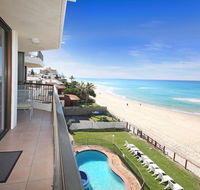 Spindrift on the Beach - New South Wales Tourism 
