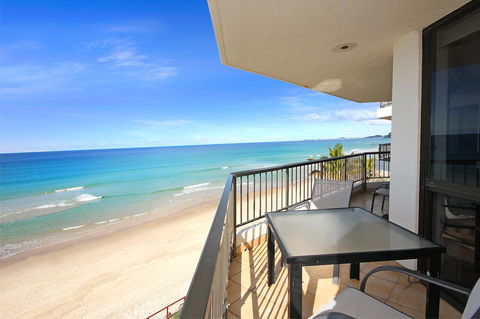 Spindrift On The Beach - Absolute Beachfront - New South Wales Tourism  11