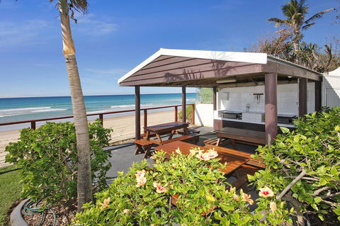 Spindrift On The Beach - Absolute Beachfront - New South Wales Tourism  10