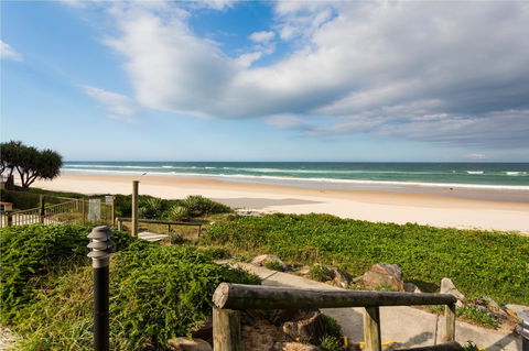 Spindrift On The Beach - Absolute Beachfront - New South Wales Tourism  22