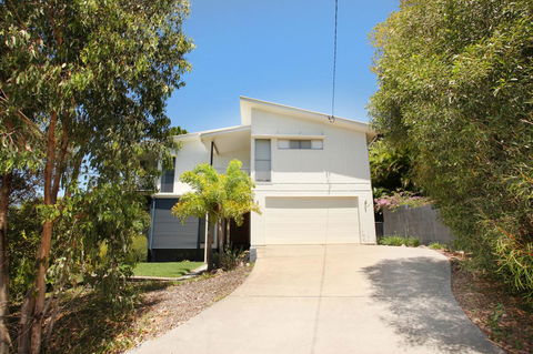 224 Centenary Heights Road Coolum Beach, 500 Dollar Bond, Linen Included - New South Wales Tourism  0